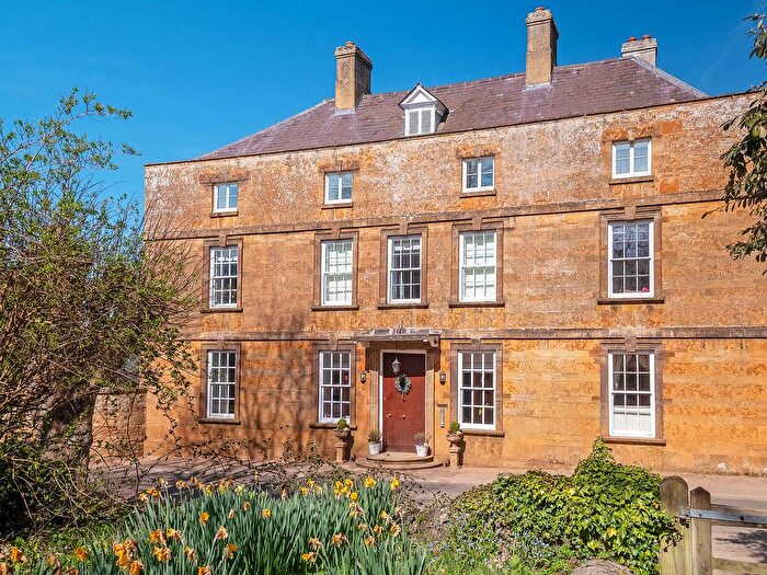 2 Bedroom Flat For Sale In Main Street Sibford Ferris Banbury, Oxfordshire, OX15