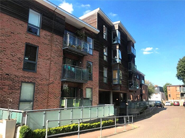 2 Bedroom Flat To Rent In Saxon Chase, Dickenson Road, London, N8