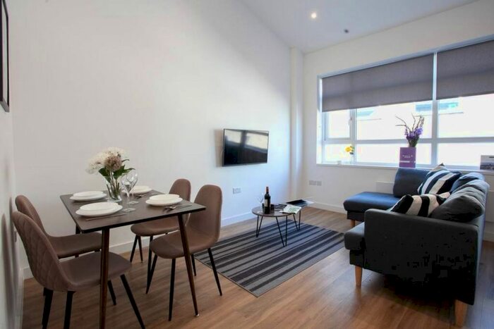 2 Bedroom Flat To Rent In Derby Street, Manchester, M8