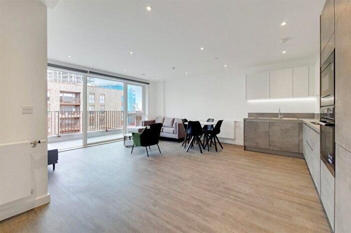 2 Bedroom Apartment To Rent In Fresh Wharf Road, Barking, Essex, IG11