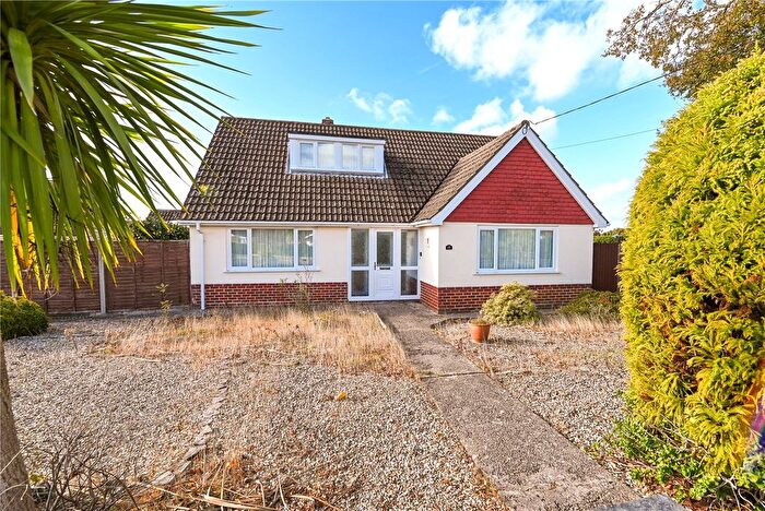 3 Bedroom Bungalow For Sale In High Ridge Crescent, New Milton, Hampshire, BH25