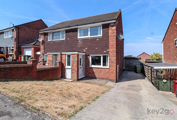 2 Bedroom Semi Detached House For Sale In Chestnut Avenue, Killamarsh, Sheffield, S21