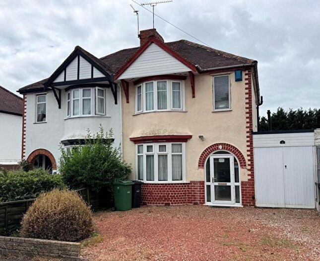 3 Bedroom House For Sale In Shepherds Brook Road, Stourbridge, DY9