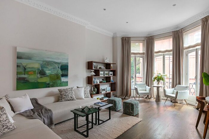 2 Bedroom Flat For Sale In Bramham Gardens, London, SW5