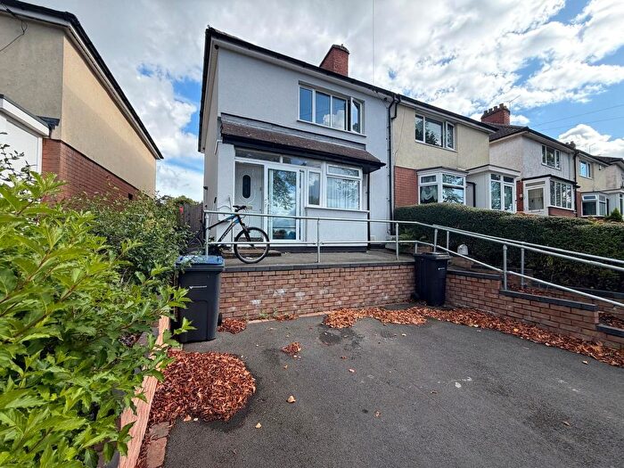 3 Bedroom Detached House To Rent In Cleeve Road, Birmingham, B14