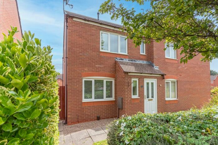 3 Bedroom Semi-Detached House To Rent In Hollies Road, Wellington, Telford, TF1