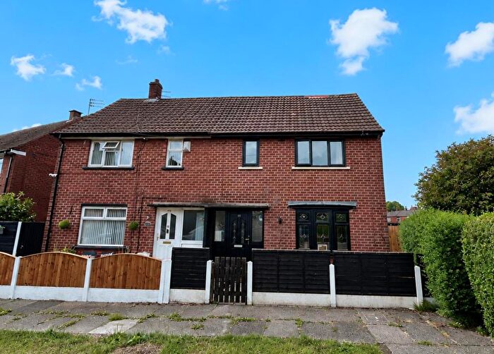 3 Bedroom Semi Detached House For Sale In Northumberland Avenue, Ashton-Under-Lyne, OL7