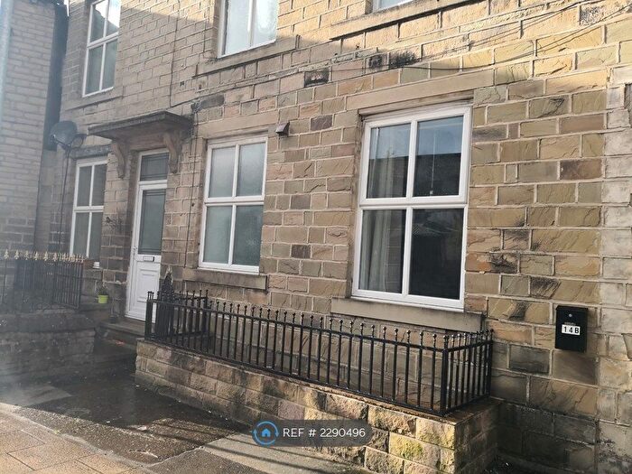 2 Bedroom Flat To Rent In Bradford Road, Stanningley, Pudsey, LS28