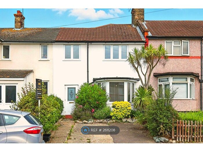 3 Bedroom Terraced House To Rent In Manchester Drive, Leigh-On-Sea, SS9