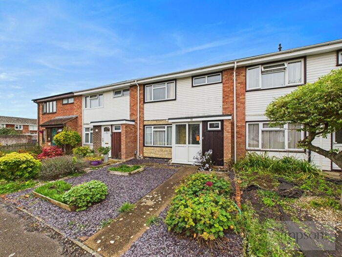 3 Bedroom Terraced House For Sale In Woodcote Way, Abingdon, OX14