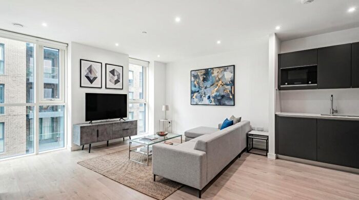 1 Bedroom Flat For Sale In Coster Avenue, Manor House, N4