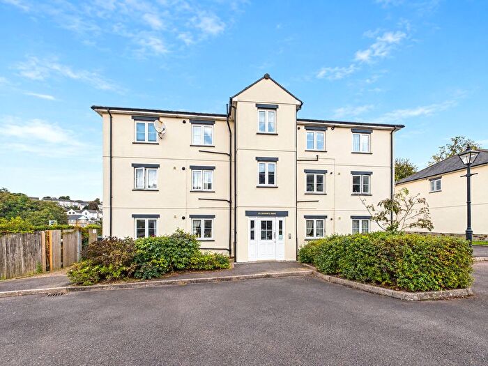 2 Bedroom Flat For Sale In Talvenydh Court, Bodmin, Cornwall, PL31
