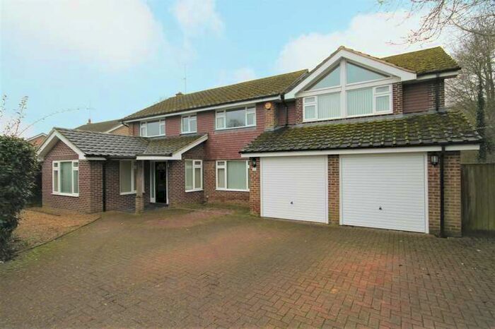 4 Bedroom Detached House To Rent In Blandy Road, RG9