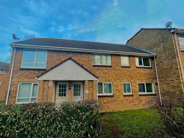 1 Bedroom Maisonette To Rent In Fallowfield, Sittingbourne, Kent, ME10