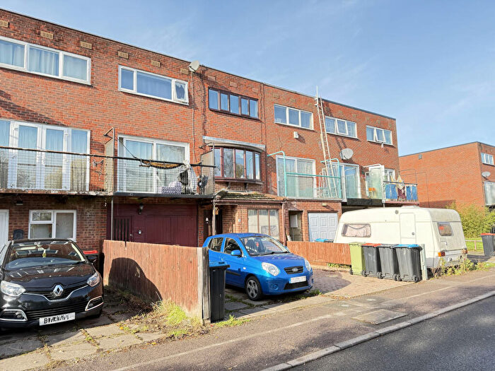 4 Bedroom Terraced House For Sale In Waterside, Peartree Bridge, Milton Keynes, MK6