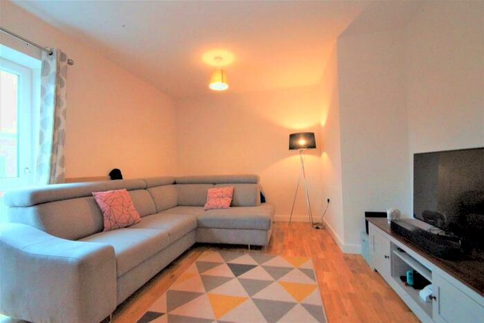 2 Bedroom Apartment To Rent In Arla Place, Ruislip, HA4