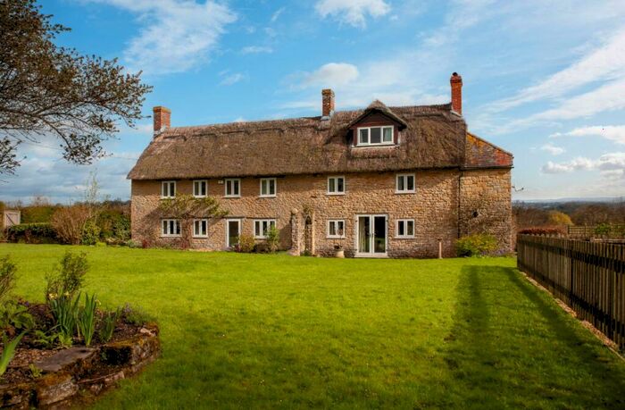 4 Bedroom Detached House For Sale In Stroud Common, Silton, Gillingham, Dorset, SP8