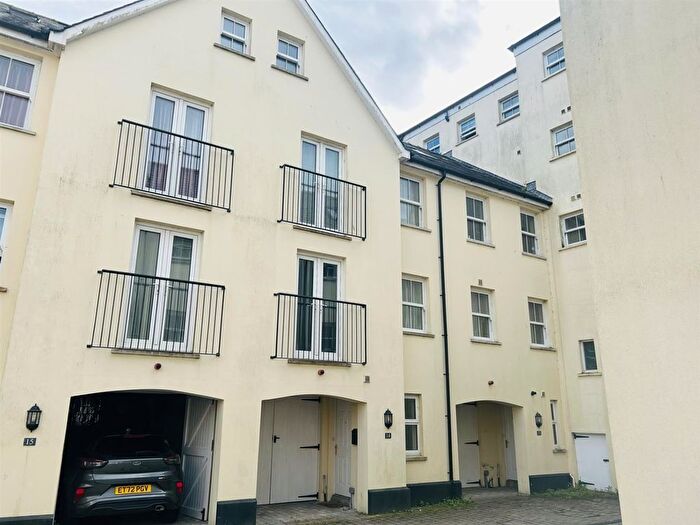 3 Bedroom Town House To Rent In Market Street, Haverfordwest, SA61