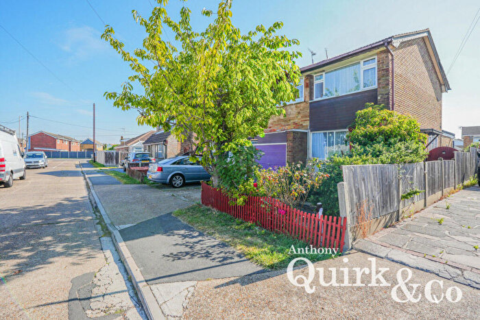 3 Bedroom Semi-Detached House For Sale In Hope Road, Canvey Island, SS8