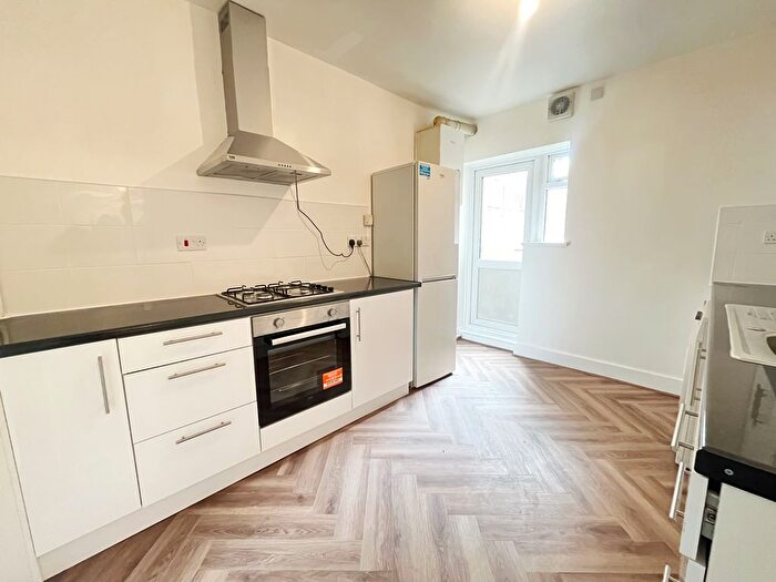 1 Bedroom Flat To Rent In East Road, London, E15