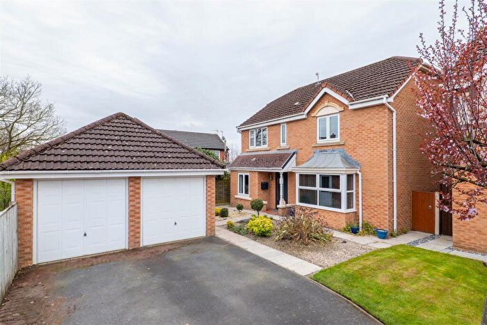 4 Bedroom Detached House For Sale In Muirfield Close, Euxton, Chorley, PR7