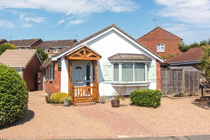3 Bedroom Detached Bungalow For Sale In Russet Close, Market Harborough, LE16