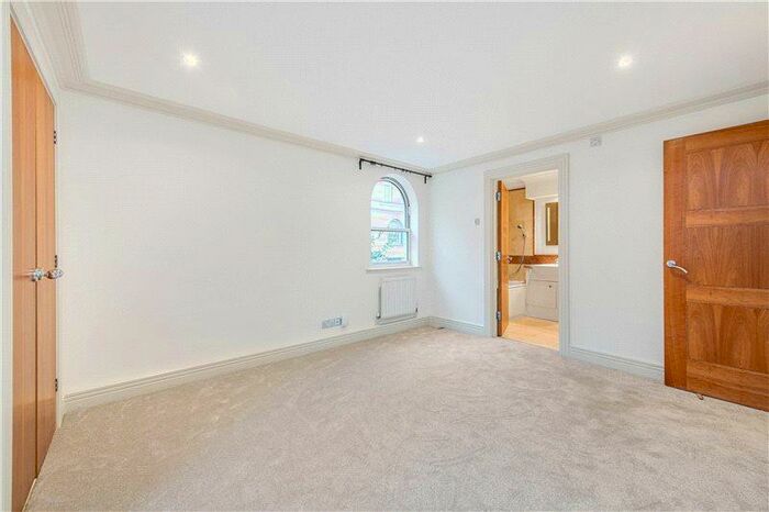 2 Bedroom Apartment To Rent In Oriel Drive, Harrods Village, Barnes, London, SW13