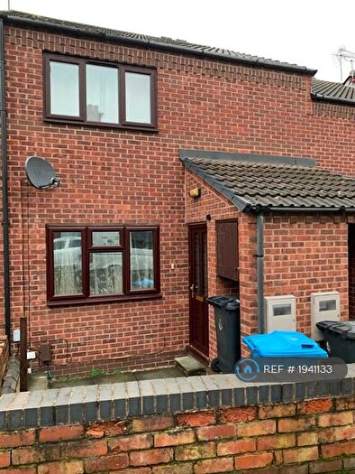 2 Bedroom Flat To Rent In Stepping Lane, Derby, DE1