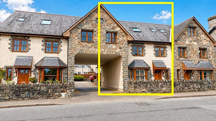 4 Bedroom Town House For Sale In River Artro Development, Llanbedr, LL45