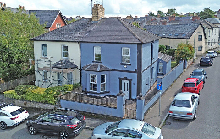 3 Bedroom Semi-Detached House For Sale In Clyffard Crescent, Newport, NP20