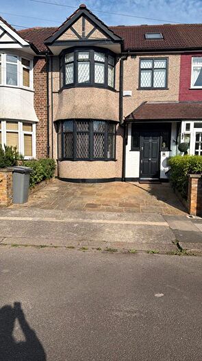 4 Bedroom Terraced House For Sale In Avondale Avenue, London, NW2