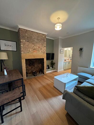 5 Bedroom Terraced House To Rent In Hillfield Street, Gateshead, Tyne And Wear, NE8