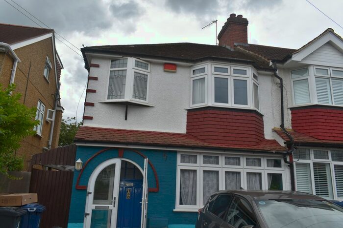 4 Bedroom Semi-Detached House To Rent In Wadham Gardens, Greenford, UB6