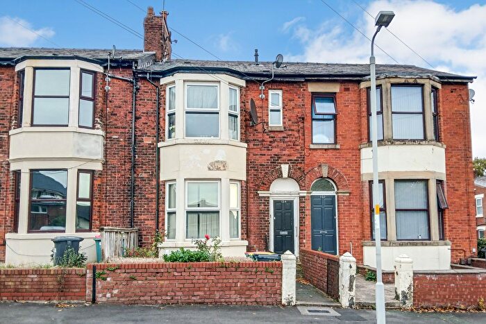 1 Bedroom Flat For Sale In Brackenbury Road, Fulwood, Preston, PR2
