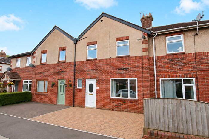 2 Bedroom Terraced House For Sale In Sun Vale Avenue, Todmorden, OL14