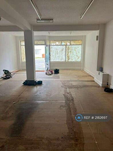 4 Bedroom Semi-Detached House To Rent In Brackens Lane, Derby, DE24