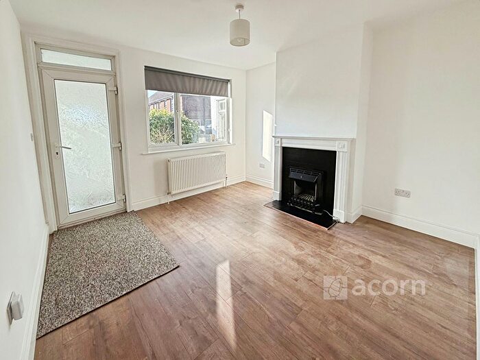 3 Bedroom Terraced House To Rent In Shepherds Lane, Dartford, DA1