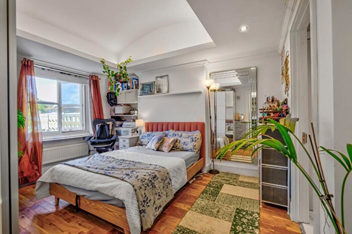 1 Bedroom Flat For Sale In Dorset Square, London, NW1