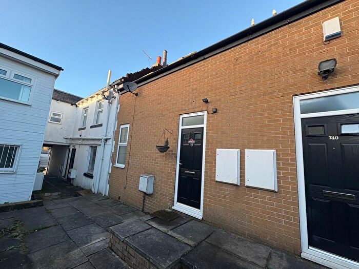 1 Bedroom Flat To Rent In Bradford Road, Bradford, West Yorkshire, BD11