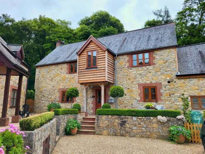 3 Bedroom Link Detached House For Sale In Weycroft Mill, Axminster, Devon, EX13