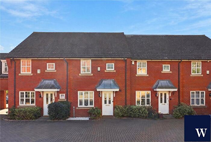 3 Bedroom Terraced House For Sale In Honiton Gardens, Mill Hill East, London, NW7
