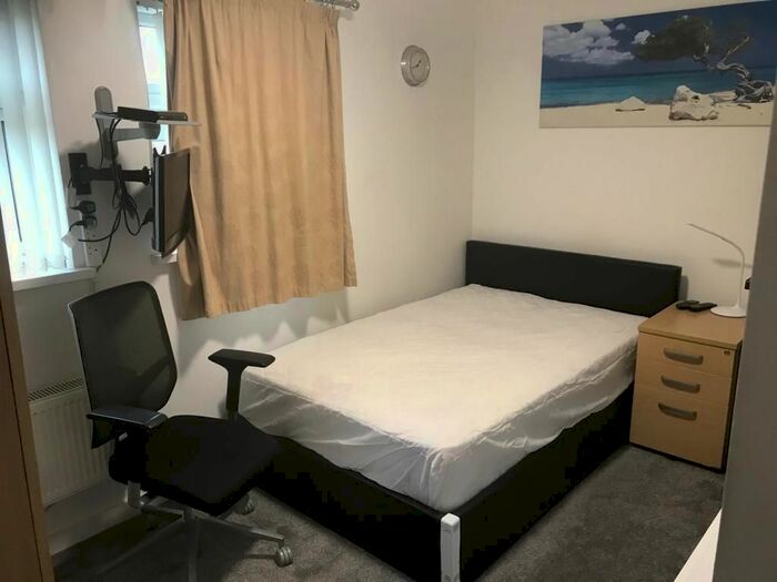 1 Bedroom Terraced House To Rent In Gilbert Close, Coventry CV1