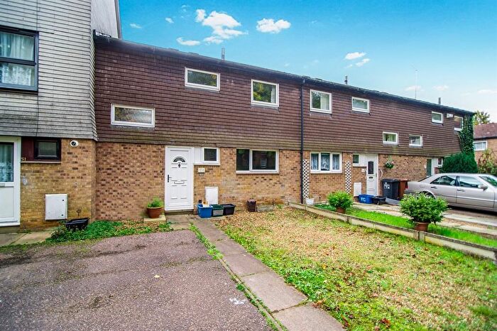 3 Bedroom House To Rent In Great Gull Crescent, Northampton, NN3