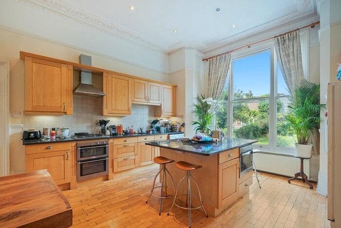 5 Bedroom Flat To Rent In Priory Road, London, NW6