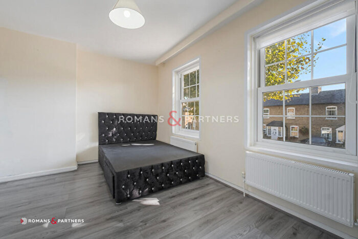 3 Bedroom Terraced House For Sale In Chapel House Street, Isle Of Dogs, E14