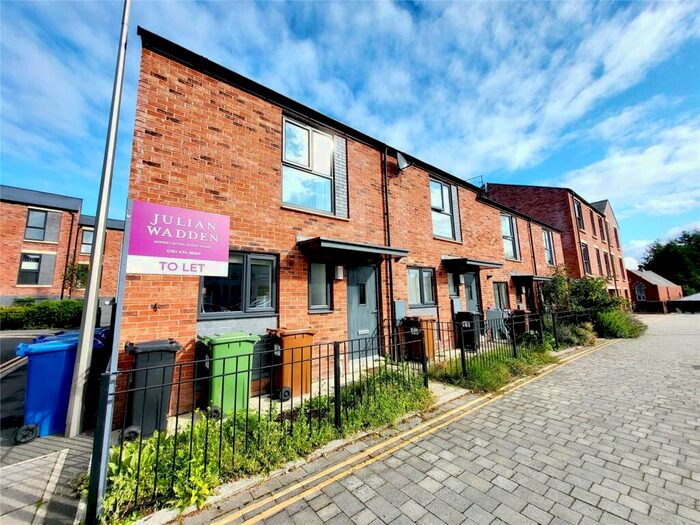 2 Bedroom End Of Terrace House To Rent In Massey Street, Stockport, SK1