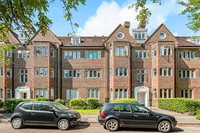 2 Bedroom Flat For Sale In Tudor Close, Belsize Park, NW3