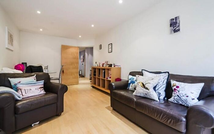 2 Bedroom Flat To Rent In Abercorn Place, St John's Wood, London, NW8