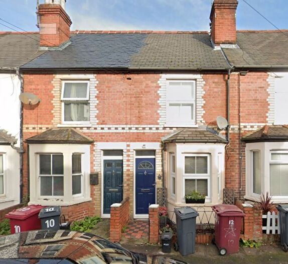 2 Bedroom Terraced House To Rent In Hart Street, Reading, RG1