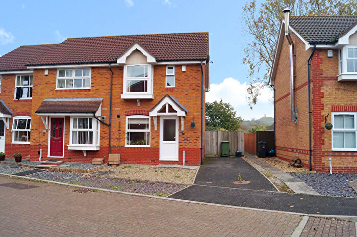 2 Bedroom End Of Terrace House To Rent In Stag Way, Glastonbury, BA6